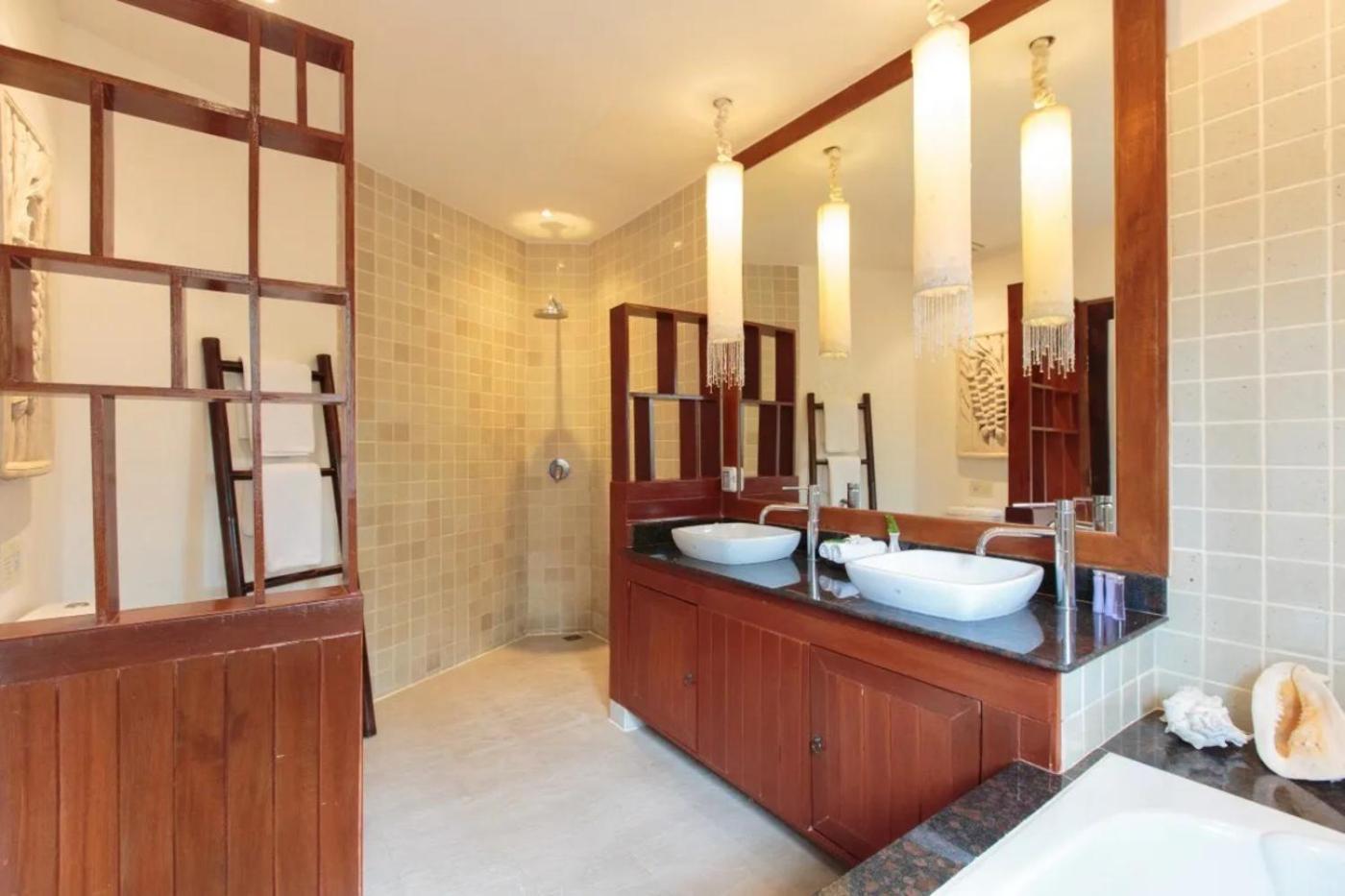 Baan Fah Sai 4Br Private Pool & Walk To Beach หาดแหลมเส็ด ภายนอก รูปภาพ